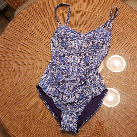 NWT! Niptuck multi fit cup one piece swimsuit - Picture 2 of 6